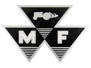Logo naklejka czołowa maski Massey Ferguson 