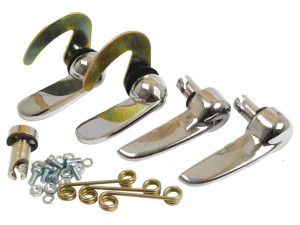 ZATRZASKI MASKI -ZESTAW  MASSEY FERGUSON 133 - 152