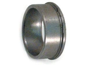 TULEJA KOŁNIERZOWA SWORZNIA PRZEDNIEJ OSI MF 135 (oś gięta do tyłu)  (1)